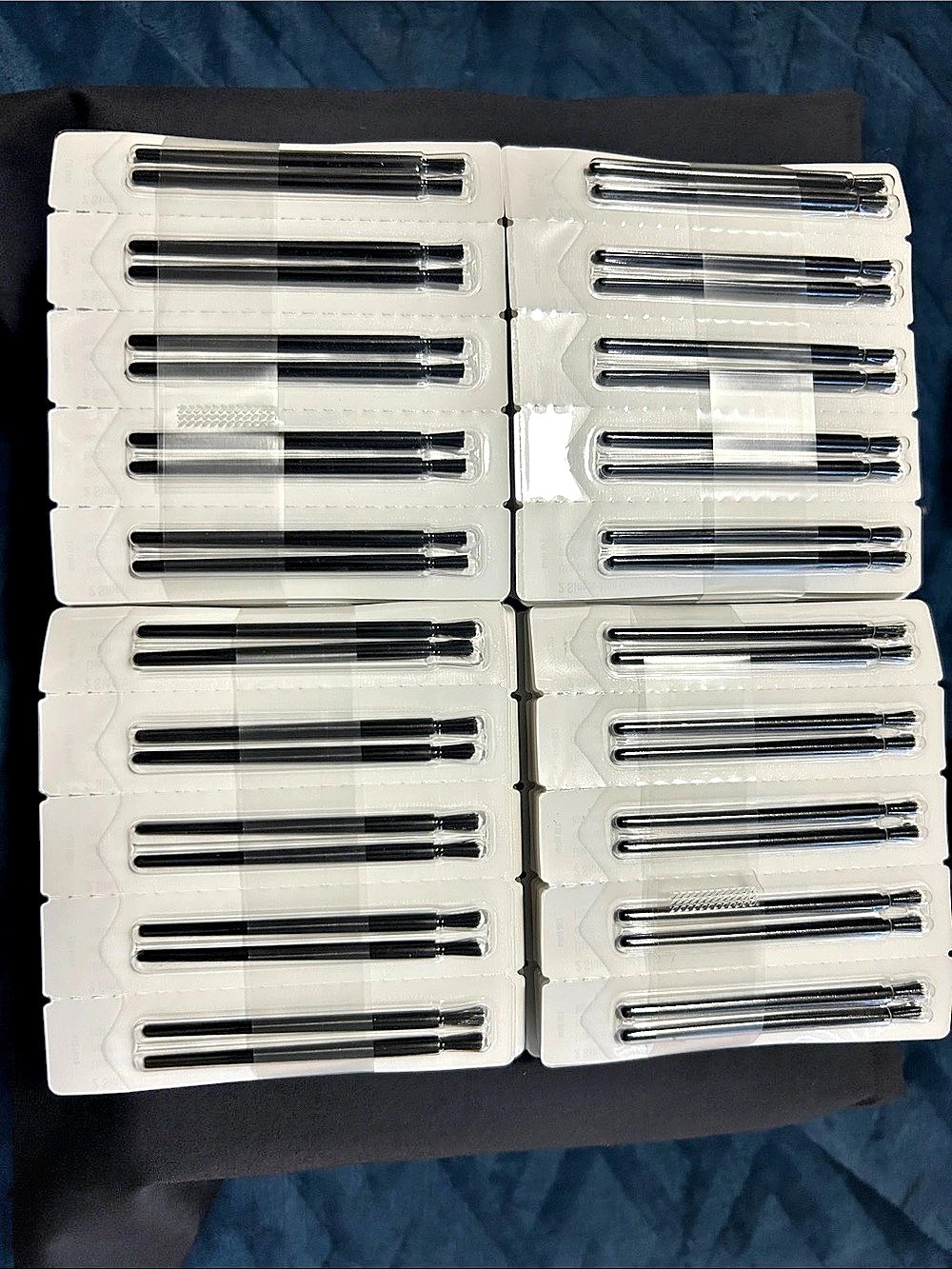 140 piece Total Black Applicator Brushes NWT